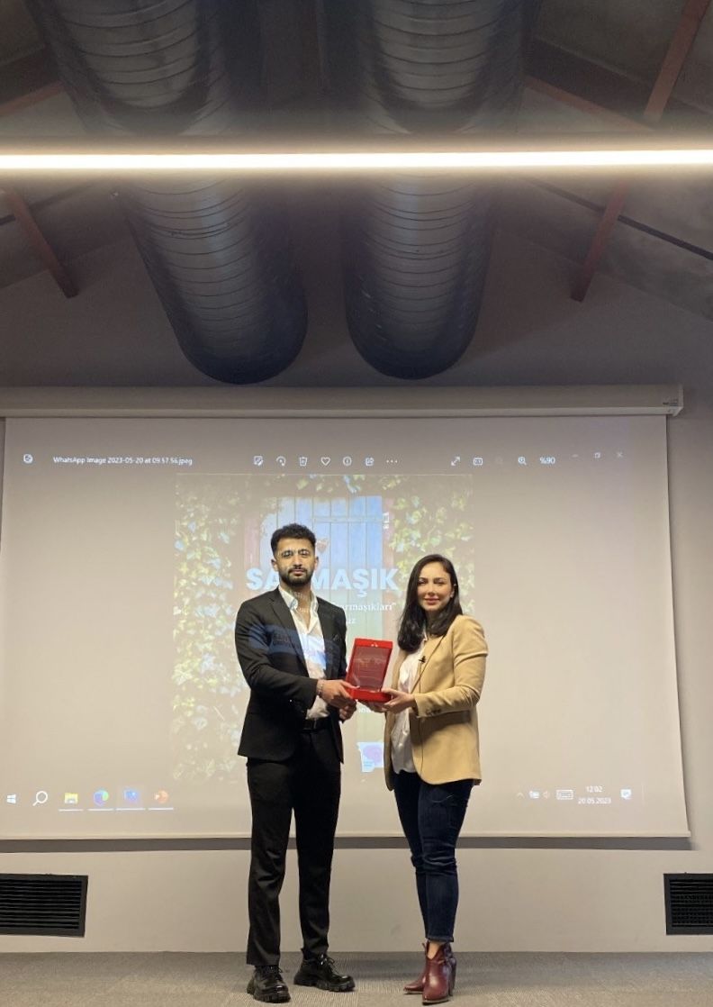 Plaket takdimi